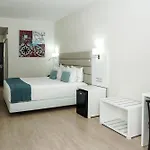 מלון Carvi 3*