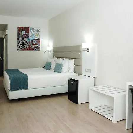 Hotel Carvi 3*