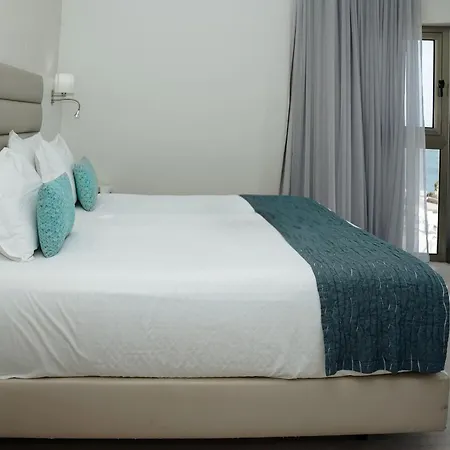 호텔 카르비 비치 3*