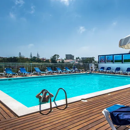 카르비 비치 라고스