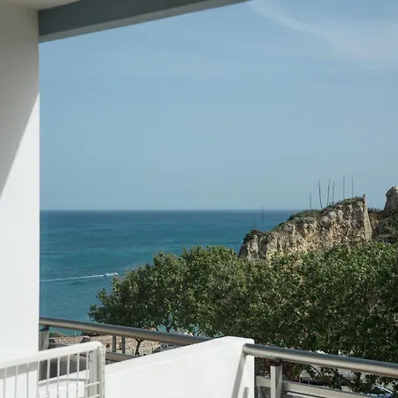 酒店 卡尔维海滩酒店