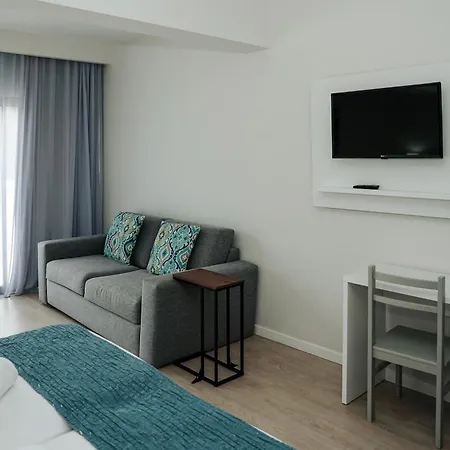 卡尔维海滩酒店 3*