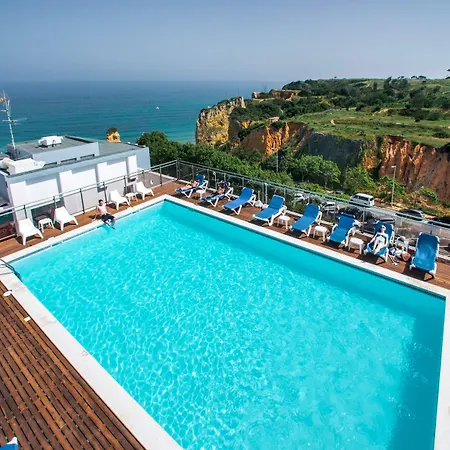 卡尔维海滩酒店 3*