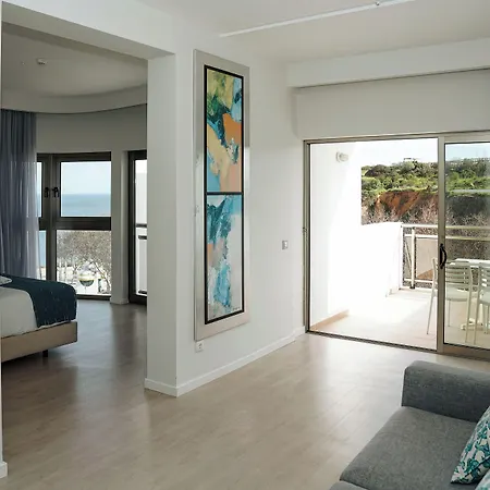 酒店 卡尔维海滩酒店 3*